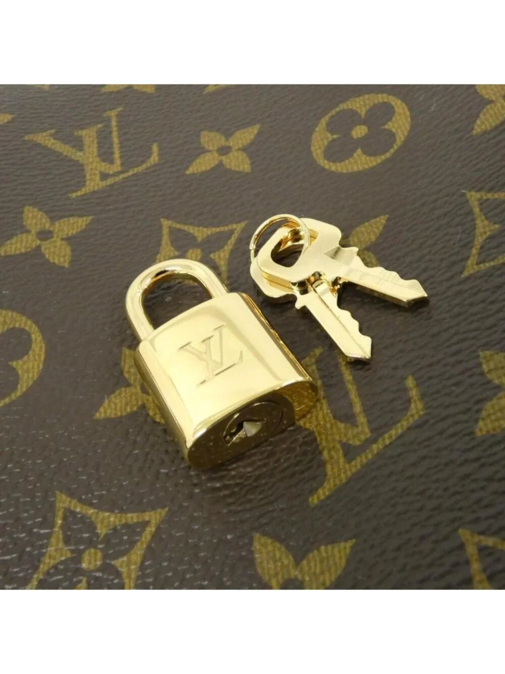 Louis Vuitton Monogram Grand Palais MM Bag - Picture 3 of 7